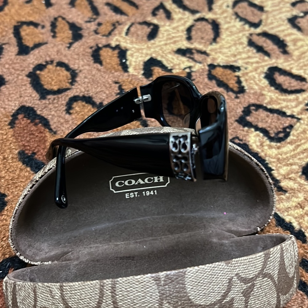 Authentic Coach Sunglasses - Picture 5 of 9